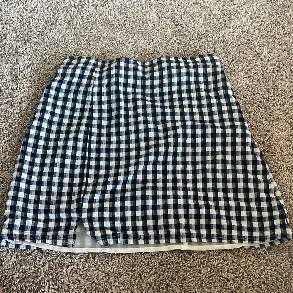 American Eagle Gingham Notched Mini Skirt
